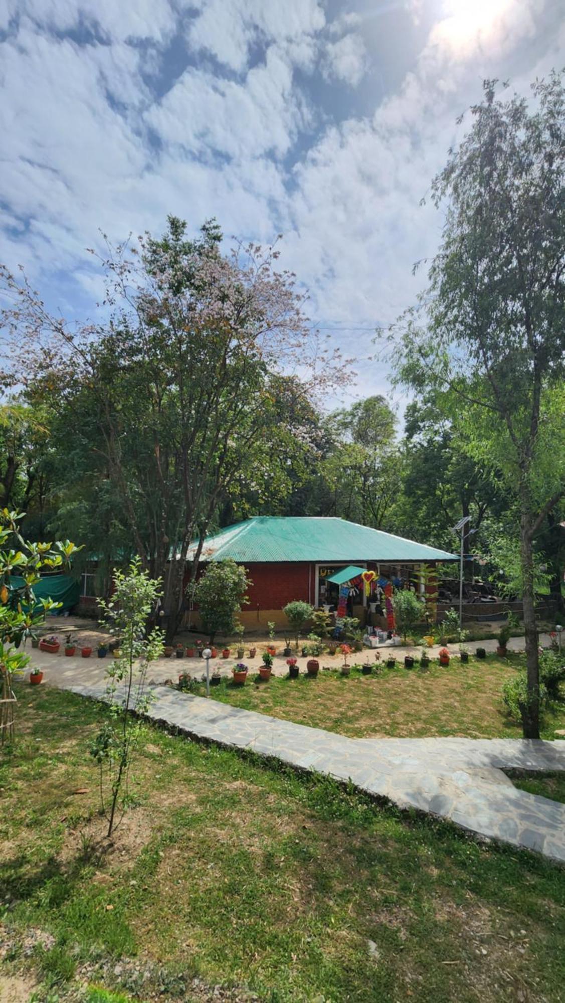 Namlang Resort Bīr Esterno foto